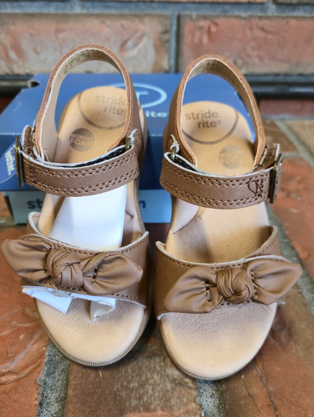 Stride Rite SR Whitney  - Picture 2 of 4
